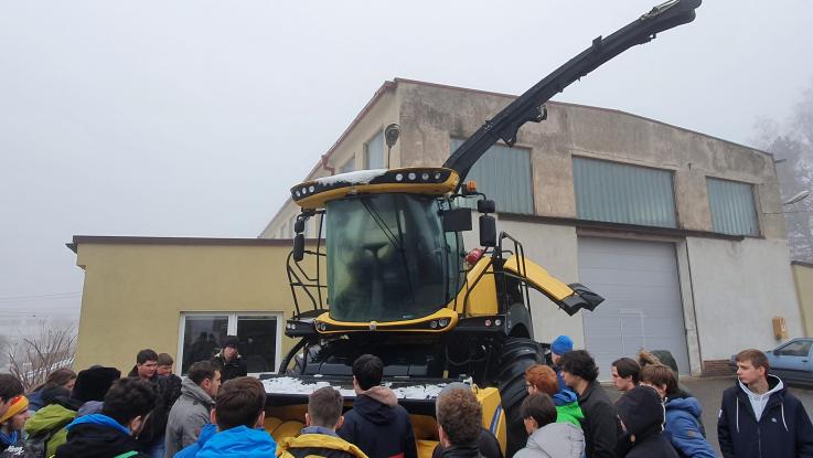 Prezentace sklízecí řezačky New Holland